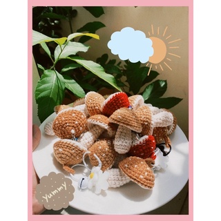 Móc khoá treo túi hình nấm bằng len hàng có sẵn