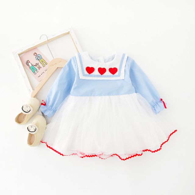 Váy thu đông họa tiết 3 trái tim cực xinh cho bé