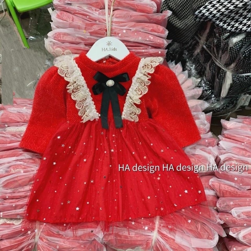 Váy nhung nhiều kiểu cho bé