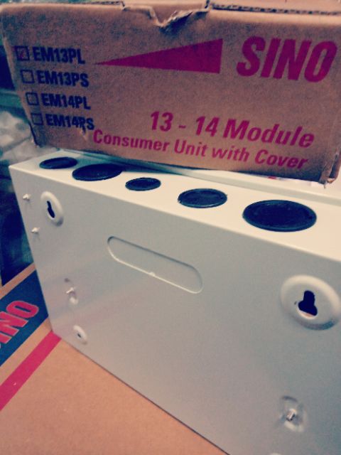 Tủ điện âm chứa 13 Module SINO