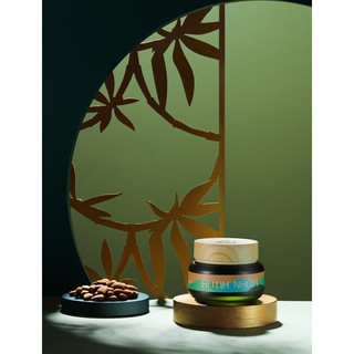 Sữa Rửa Mặt Hạnh Nhân D'Vi Nature
