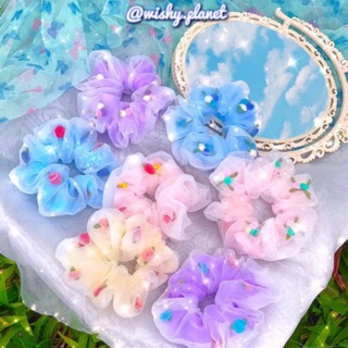 Cột tóc scrunchies hoa các kiểu