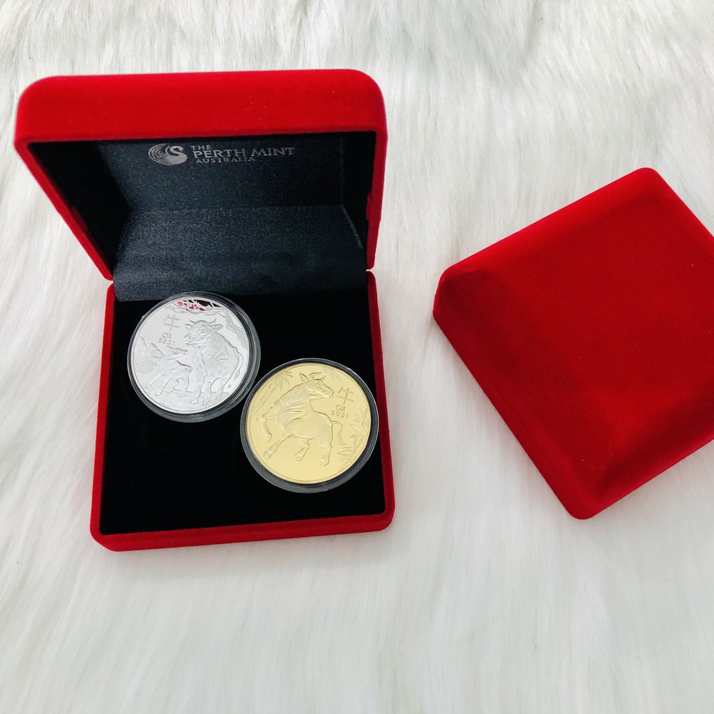 Cặp Đồng Xu Con Trâu Mạ Vàng Mạ Bạc Quà Phong Thủy May Mắn 2021 | BigBuy360 - bigbuy360.vn