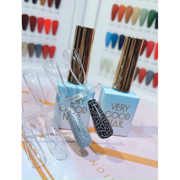 Gel nứt đen trắng , sơn gel nứt