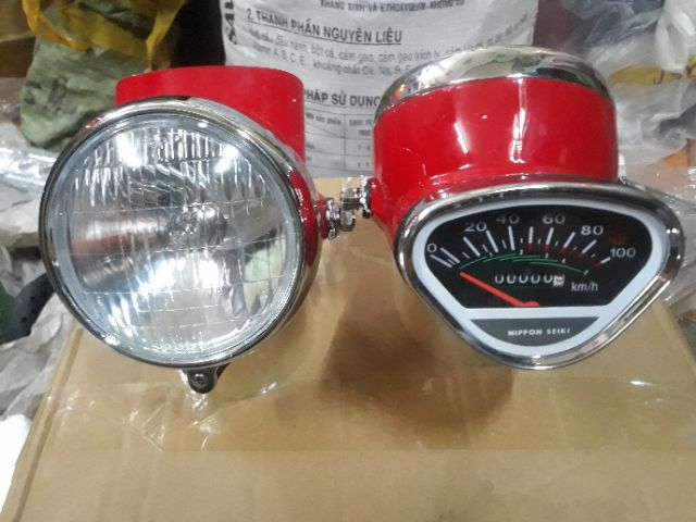 Pha đèn cd.cl 67 . Có  màu  đen và đỏ