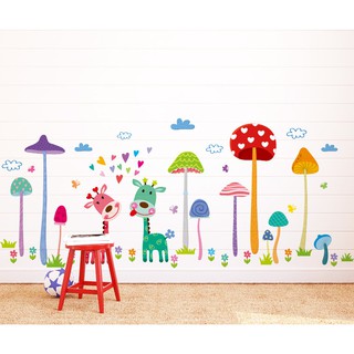 Decal dán tường nấm hưu xinh