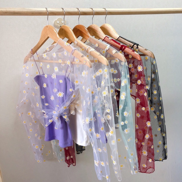 Áo lưới hoa cúc có áo hai dây bên trong | BigBuy360 - bigbuy360.vn