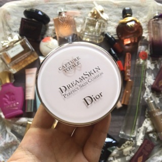 👏👏phấn nước CUSHION dior capture totale 💛