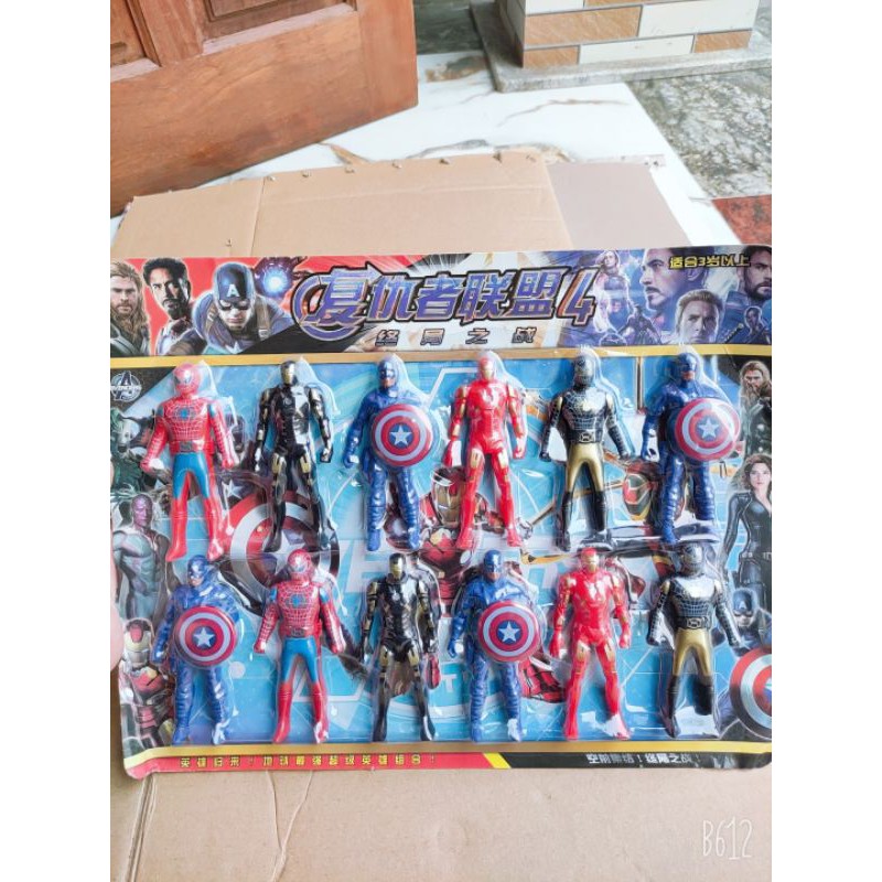 Vỉ đồ chơi 12 siêu anh hùng Avengers 915-201