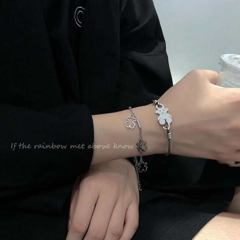 We Flower Vòng Tay Mạ Bạc Phối Mặt Hình Gấu Và Hoa Phong Cách Hàn Quốc