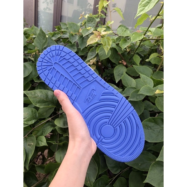 Giày Jordan cổ thấp màu xám trắng đế xanh nam nữ, Giày jordan 1 low đế xanh bản đẹp full box bill phụ kiện | BigBuy360 - bigbuy360.vn