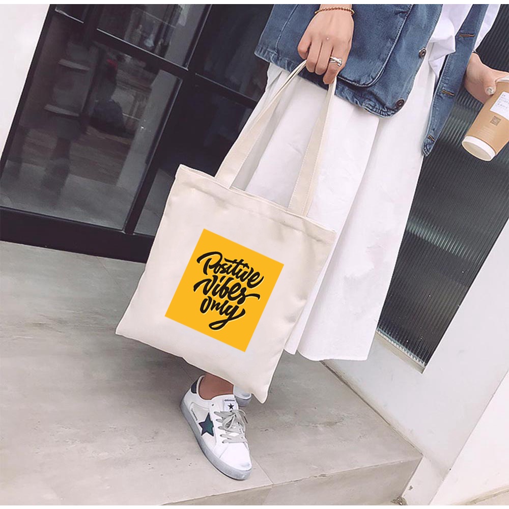 Túi tote vải mộc GINKO dây kéo in hình positive vibes only M61