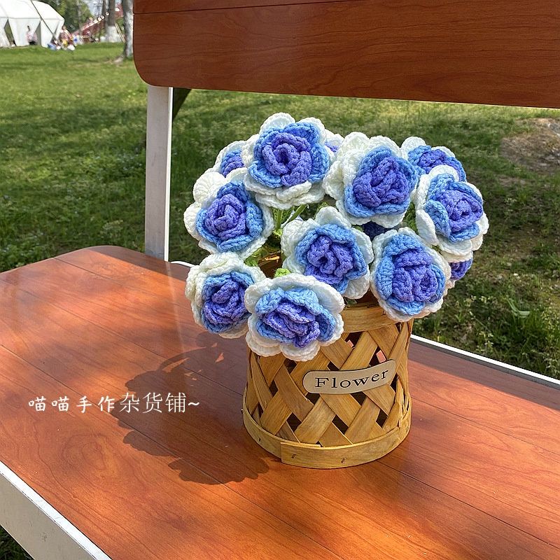 1 Bông hông len handmade màu omber  xinh xắn làm quà tặng 20/10, 20/11, valentime, ngày nhà giáo, decor trang trí phòng