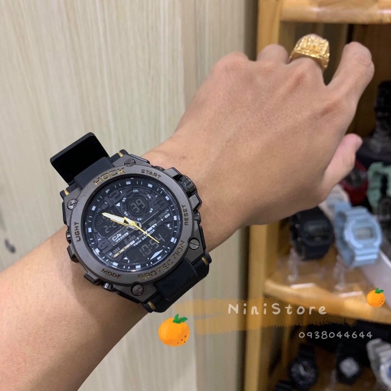 Đồng hồ nam LIMITED viền thép hai màu, dây nhựa đen thể thao năng động