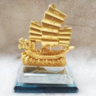 Tượng Thuyền buồm để taplo ôtô giá cực sốc