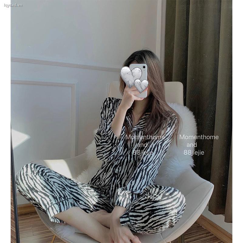 Bộ Đồ Ngủ Dài Tay Họa Tiết Ngựa Vằn Xinh Xắn Cho Nữ Thời Trang Thu Đông 2020