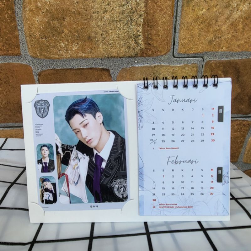 Lịch Để Bàn Ateez 2023