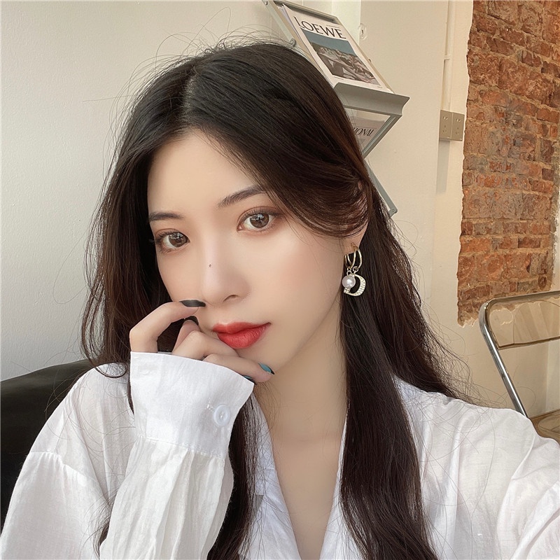 [Augustcloth | AugustJewelry] Bông tai/ Hoa tai hợp kim chữ D phong cách Hàn Quốc