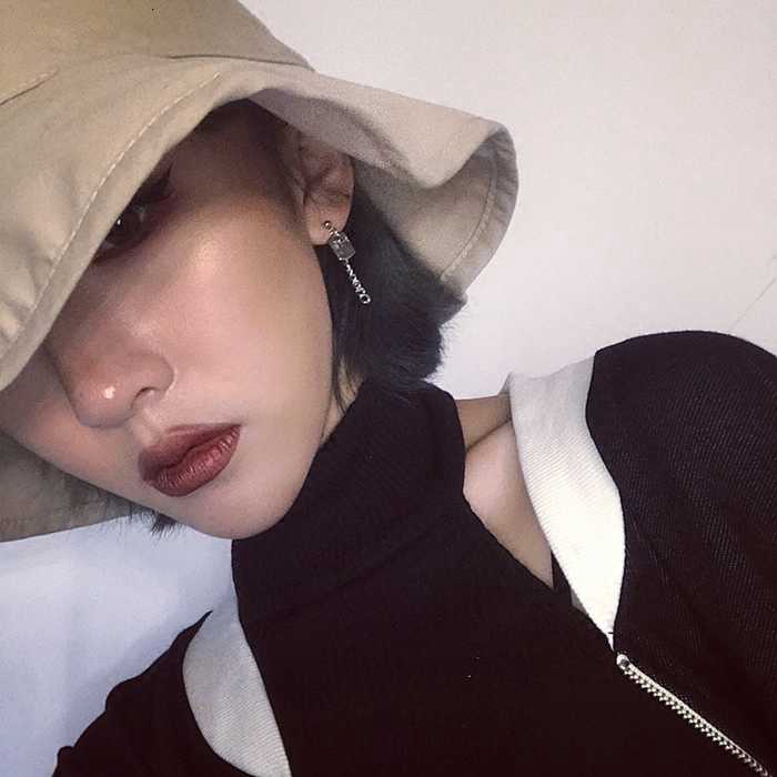 Khuyên Tai Móc Hình Tròn Khắc Chữ 13148pk