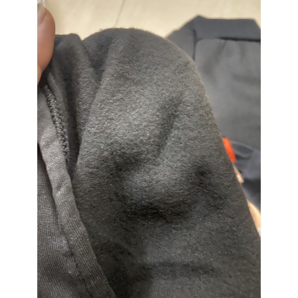 Áo hoodie nữ form rộng hottrend 2021 làm từ chất nỉ,có lớp bông trần bên trong ấm áp,dễ phối kết hợp đồ lắm ce nhé ! | BigBuy360 - bigbuy360.vn