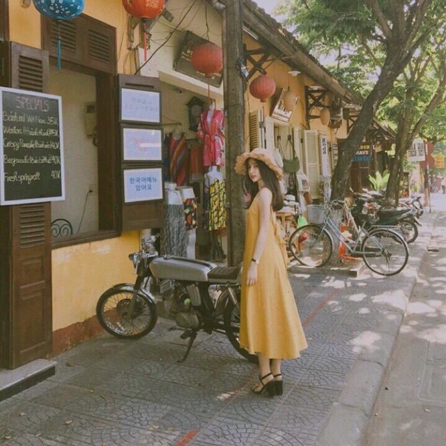 Đầm xoè cột nơ