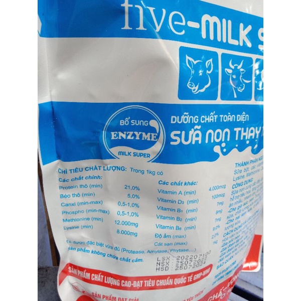 Sữa non thay thề sữa me 1kg cho chó mèo lợn con dê cừu heo con bê nghé thỏ bổ sung vitamin, thú còi thú y