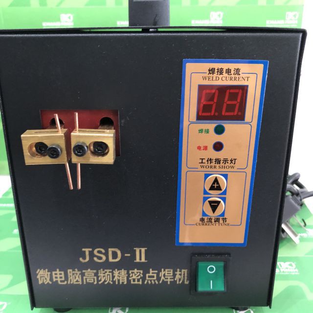 Máy hàn cell pin nhập khẩu, thao tác dể dàng, mối hàn đẹp.