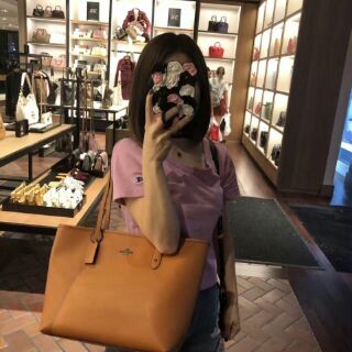 Túi COACH tote đen trơn...!!!