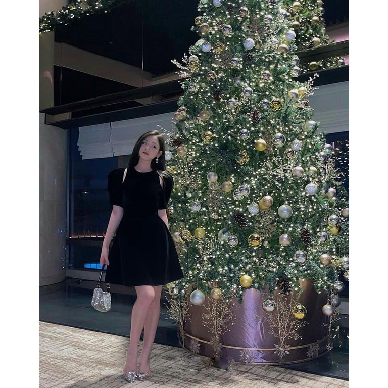 ĐẦM DỰ TIỆC NHUNG KHOÉT VAI BASIL DRESS