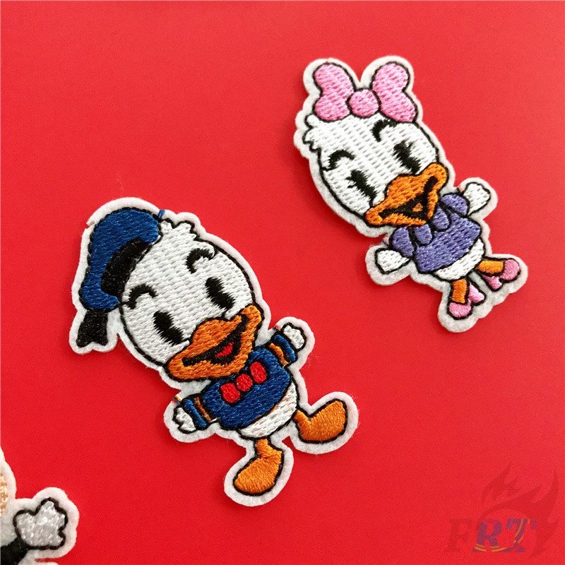 Set 2 Miếng Vá Quần Áo Hình Chuột Mickey Và Minnie / Donald