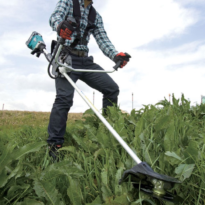 Máy Cắt Cỏ Chạy Xăng Makita EM2500U