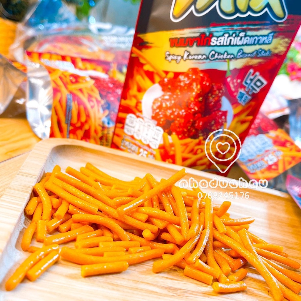 Một lốc gồm 12 gói bánh snack/ bim bim tăm que cay MIX Thái Lan gói 25gam