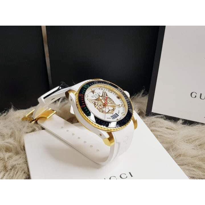 Đồng Hồ Nam Gucci Dive Quartz White YA136322