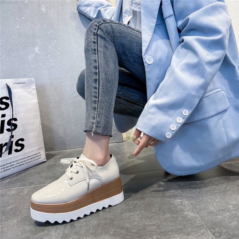 Giày búp bê giày cao gót nữ Giày nữ cỡ lớn 35 thước-42 thước vuông mũi nhọn giày nữ đế dày đế dày tất cả phù hợp với phong cách Anh bằng da sáng chế giày đế bằng ren