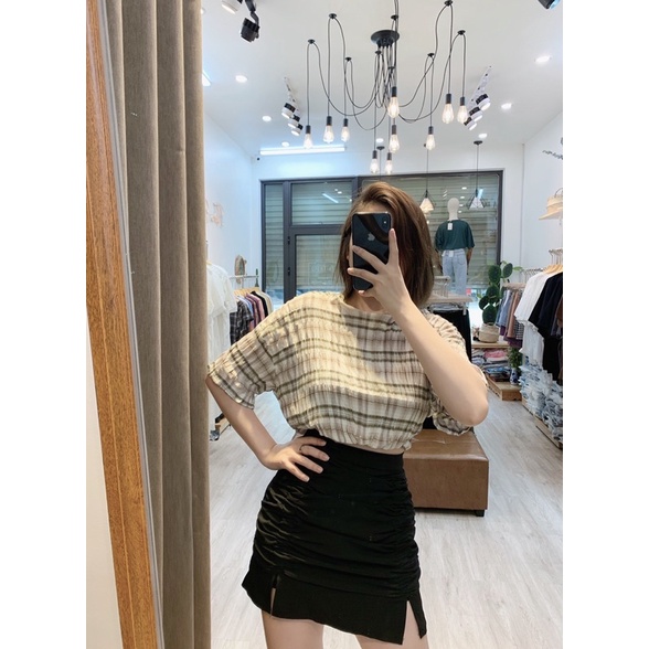 Áo Croptop Kẻ Quảng Châu 2 màu | BigBuy360 - bigbuy360.vn