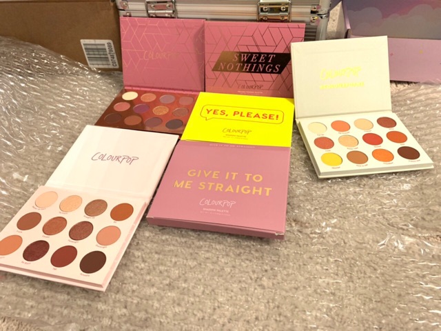 Bảng màu mắt Colourpop GIÁ TỐT [có sẵn]