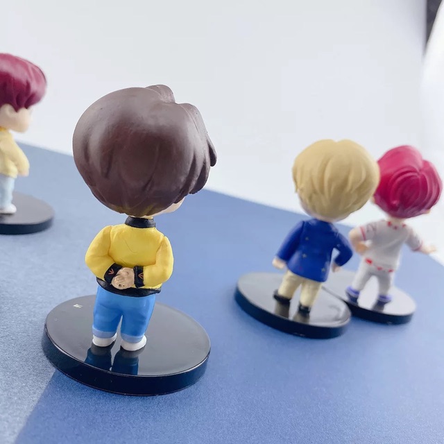 Doll BTS - Búp bê tượng đứng Bangtan x Mattel mini doll unoff