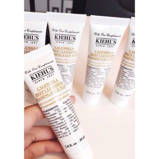 SỮA RỬA MẶT KIEHL’S HOA CÚC