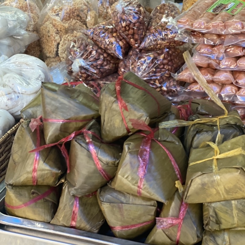 Bánh Chưng Thơm Dẻo - Nhân Đậu Xanh Thịt Nạc - Đậm Vị Miền Bắc