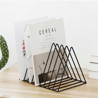 Giá đựng sách báo tạp chí để bản hình tam giác vàng kim bằng sắt rèn sáng tạo cho văn phòng