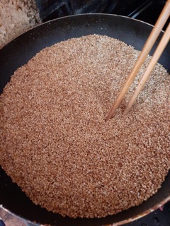 Muối lạc vừng nhà làm