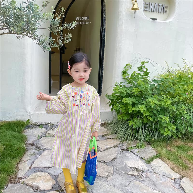 [Ảnh thật] SET VÁY HÀN QUỐC THÊU PHÙ HỢP CHO BÉ GẦN 2-6 TUỔI SIZE 80 ĐẾN 120
