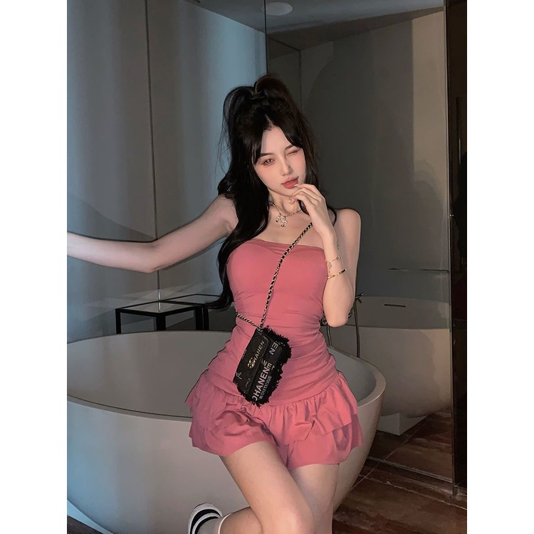 Đầm Hai Dây Xếp Ly Ôm Dáng Quyến Rũ Hợp Thời Trang