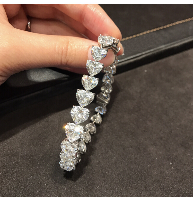 Vòng Tay Hợp Kim Mặt Hình Trái Tim Đính Đá Đơn Giản Cho Nữ Mã Số 1