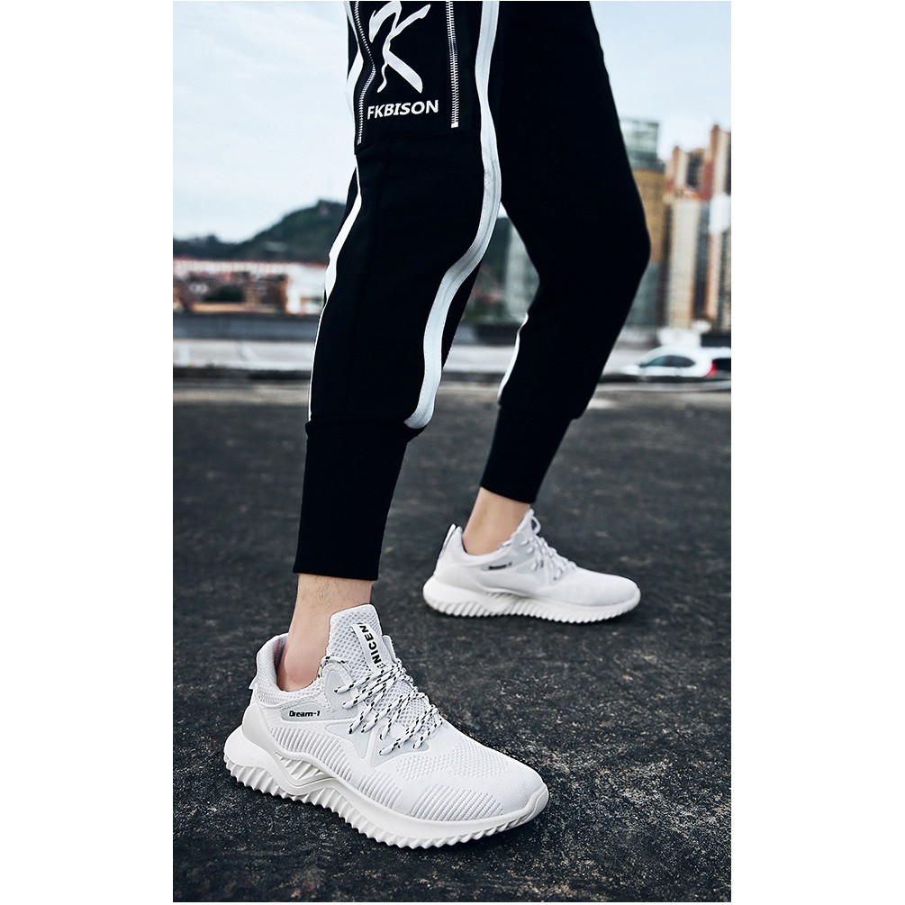 Giày nam sneaker, giày thể thao nam siêu nhẹ GN319 | BigBuy360 - bigbuy360.vn