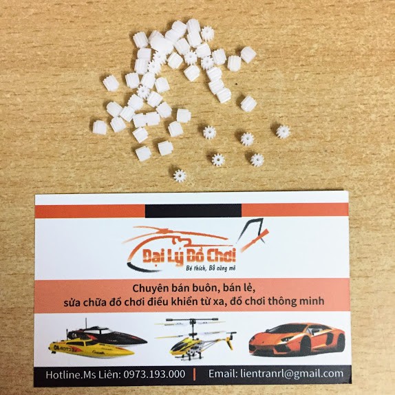 Bánh răng nhựa 11 răng lỗ trục 1mm đường kính 4mm giá 1 chiếc