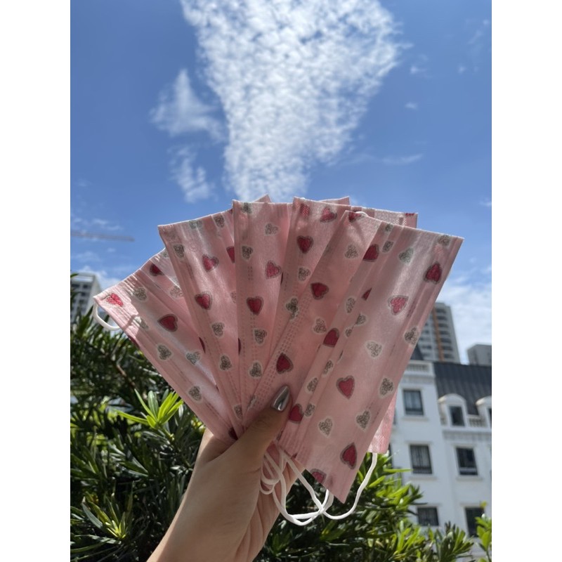 [HOT] Khẩu trang trái tim y tế 4 lớp siêu cute | BigBuy360 - bigbuy360.vn