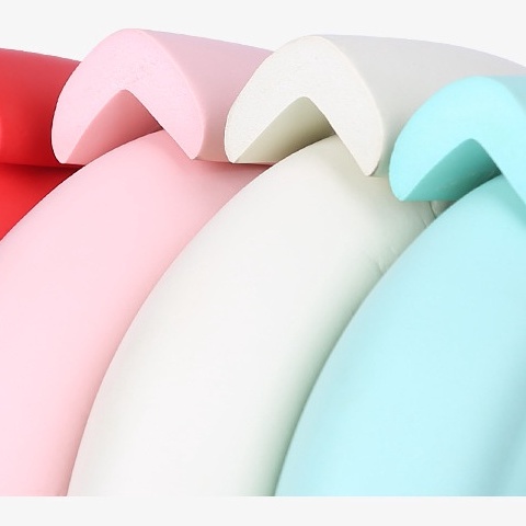 Bịt góc bàn an toàn cho bé ngăn tổn thương từ va chạm với các góc nhọn của bàn ghế [MẸ và BÉ BABYKING]