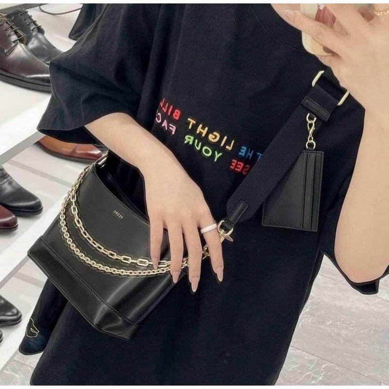 Túi dáng hobo đeo chéo