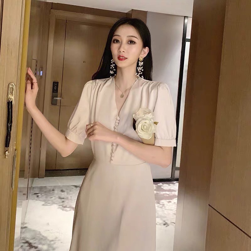 Đầm lụa cổ V phối cúc bọc B-A-M STORE